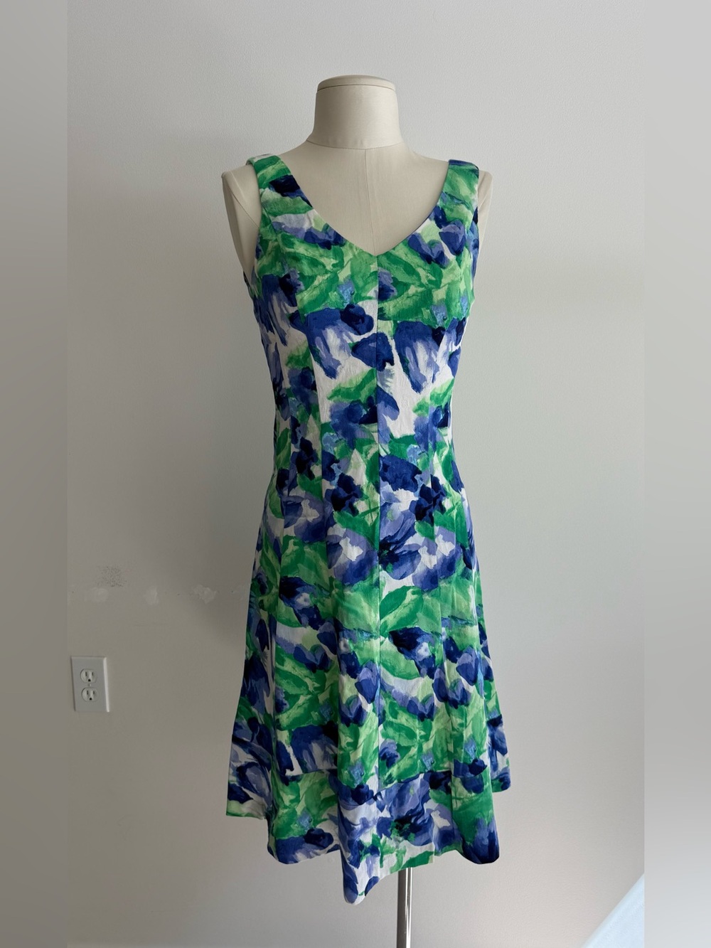 Lauren Ralph Lauren Blue, Green and White Floral V-Neck Midi Dress